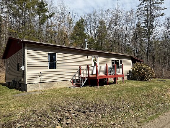 2nd image of 2661 Bailey Creek Rd