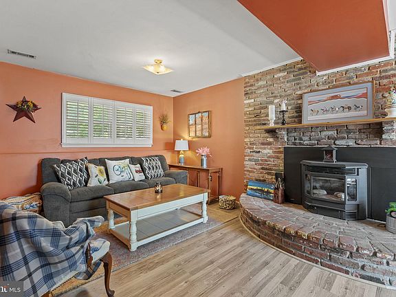 5th image of 500 Benforest Dr