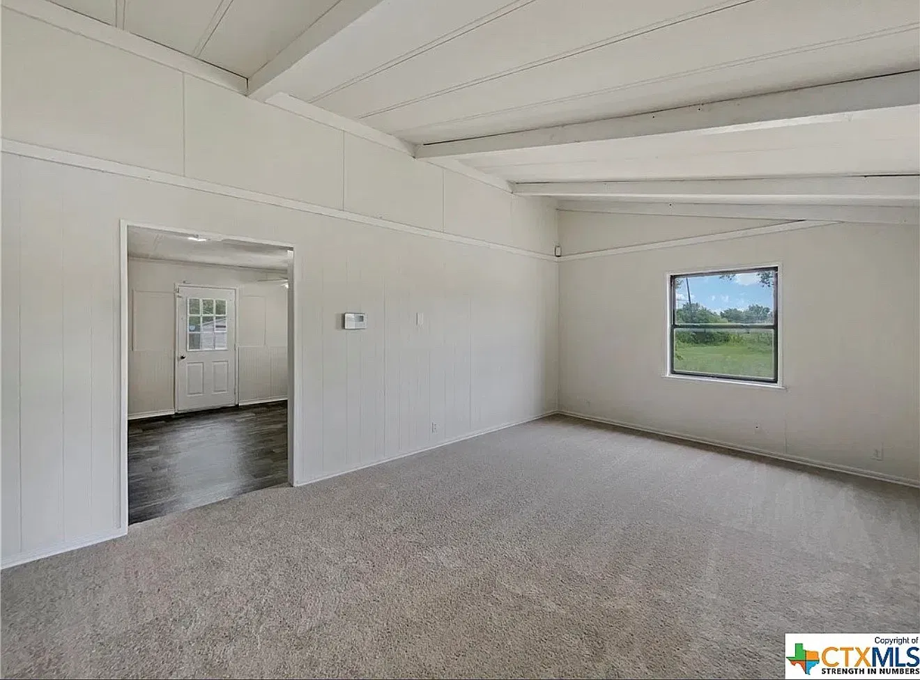 3 bed, 1452 sqft, $1,600 — Photo 2