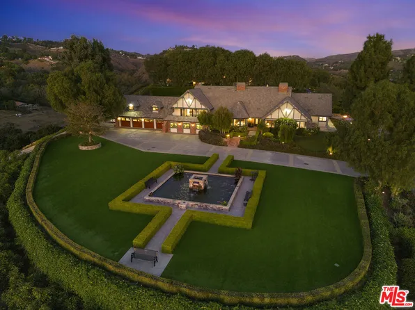 11875 Pradera Rd, Camarillo, CA 93012