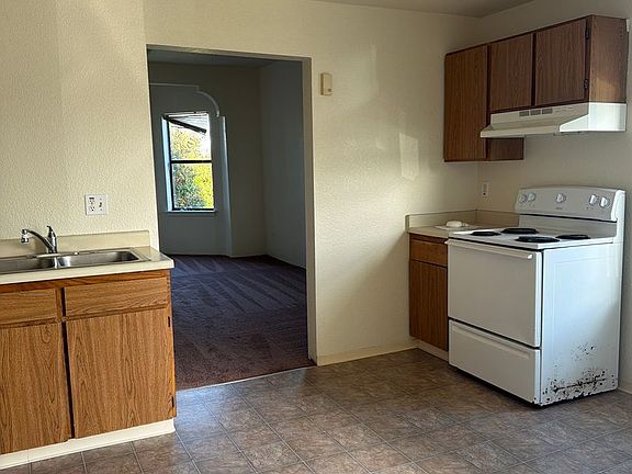 4th image of 719 California St APT 1