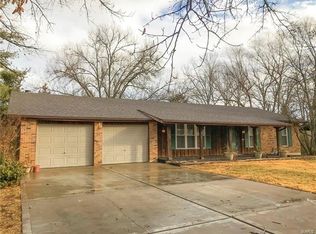 72 Forest Hills Dr, Eureka, MO
