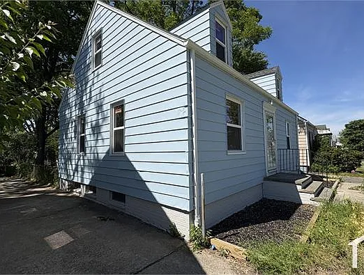 20910 Watson Rd — Photo 2