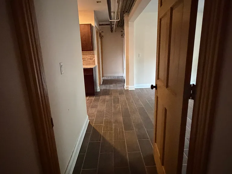 2611 N Albany Ave #BASEMENT — Photo 2