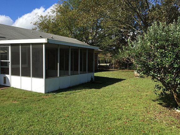 3rd image of 3114 Balfour Dr