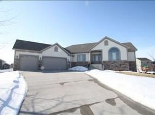 4085 Jasmine Ct NE, Saint Michael, MN 55376