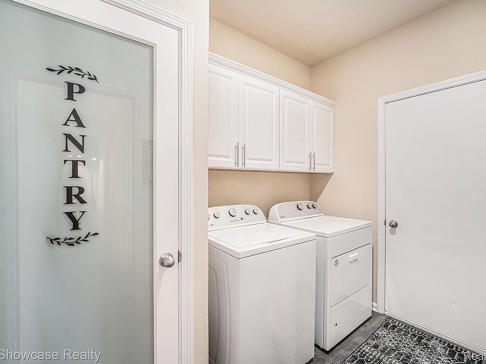 9064 Rhyan Rd, photo 12