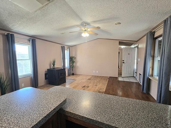 5th image of 325 E 1st St #448