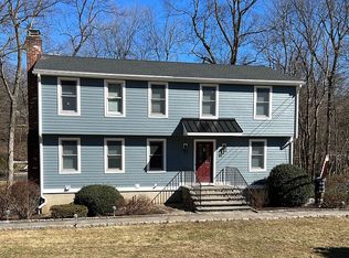 25 Cardinal Ln, Wilton, CT 06897