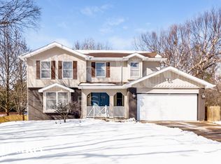 9 Cedar Glen Ct, Weldon Spring, MO 63304