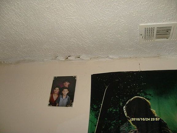 5th image of 610 Larry