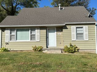 5326 N 48th St, Omaha, NE 68104