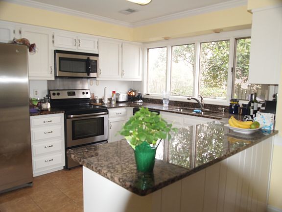 Kitchen with stainless and granite