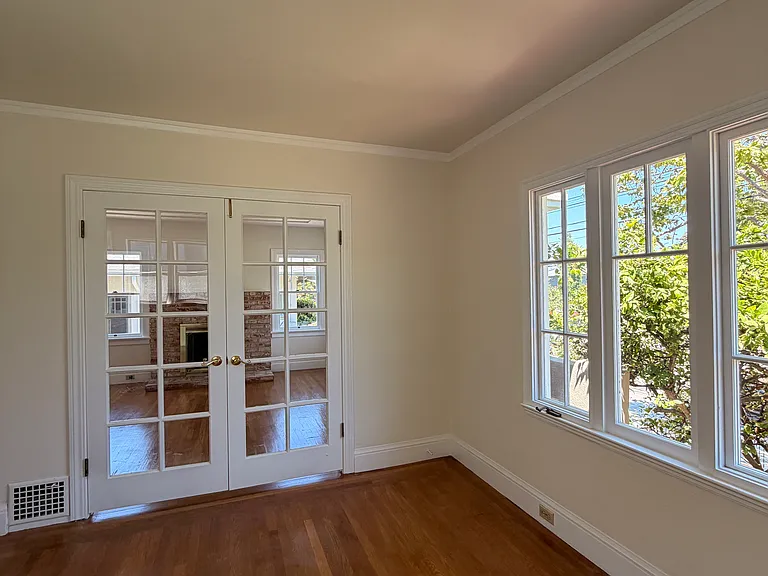 3328 Fernside Blvd — Photo 4