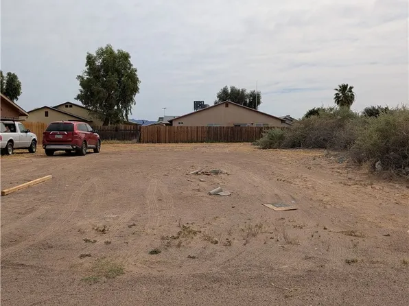 9910 S Phoenix Dr, Mohave Valley, AZ 86440