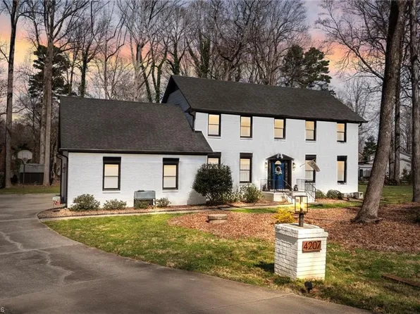 4207 Oakcliffe Rd, Greensboro, NC 27406