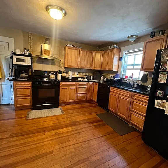 152 Kelton St #1 — Photo 1