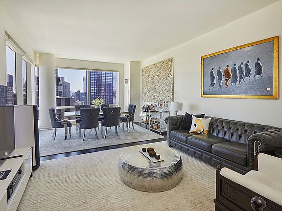 3rd image of 230 W 56th St APT 48C
