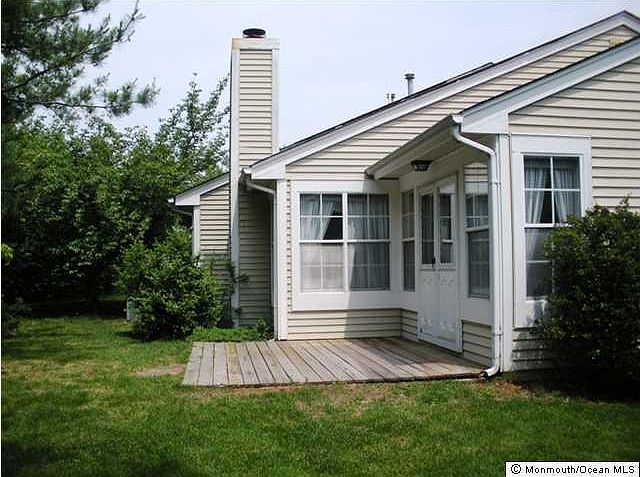 2nd image of 1175 Thornbury Lane #A