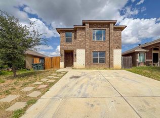 3520 Domingo Saenz Rd, Laredo, TX 78046