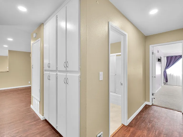 853 Hale Ct — Photo 13