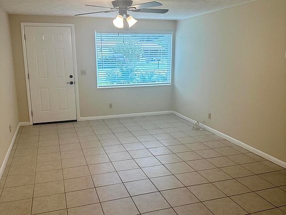3rd image of 314 CANIS Drive S