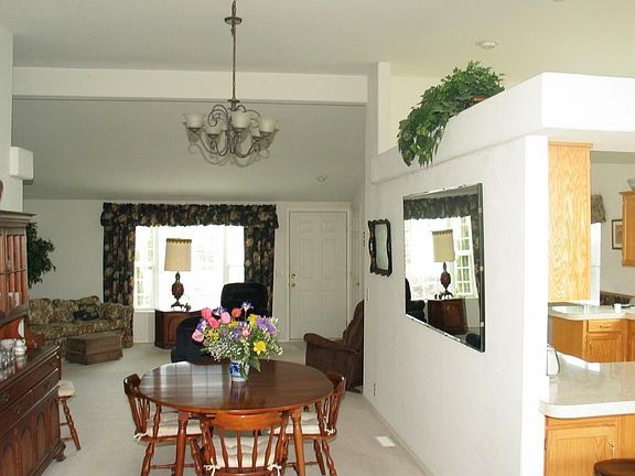 5th image of 1929 Windflower Ln SE