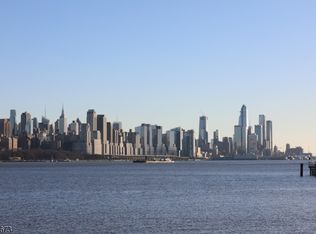 129 The Promenade, Edgewater Boro, NJ 07020