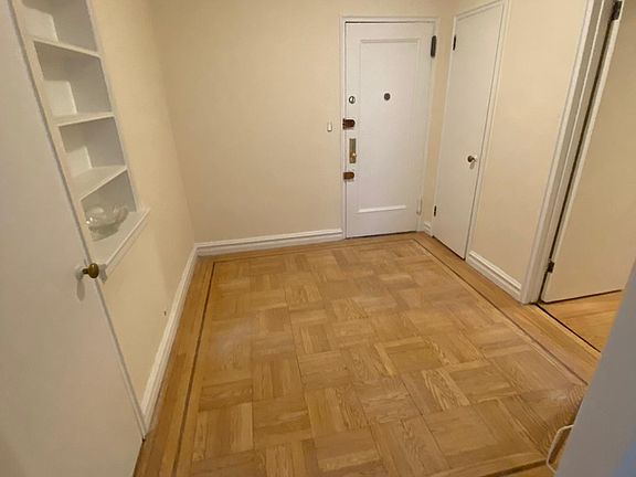 3rd image of 303 E 37th St APT 6A