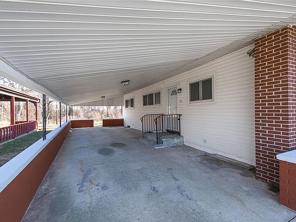 2nd image of 1708 Livingston St