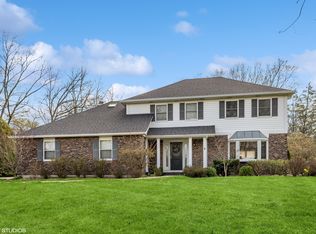 1137 Harlan Ct, Lake Forest, IL 60045