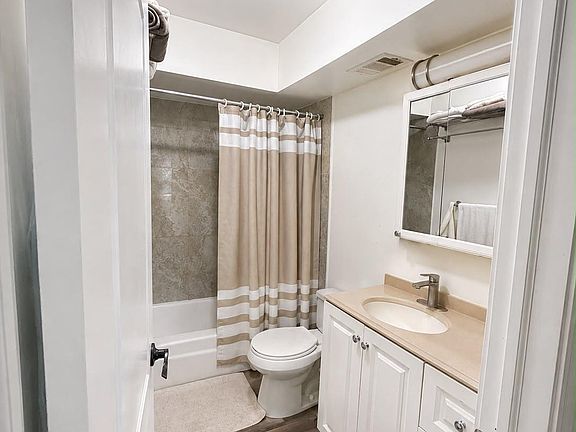 4th image of 235 W Johnson St APT 2A