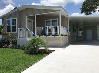 6421 Dogwood Ln, Lake Worth, FL 33462