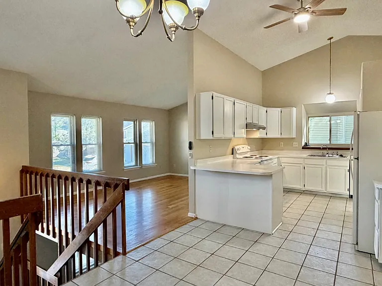 8599 Rabbitbrush Way — Photo 9