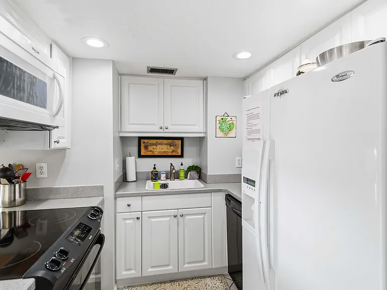 6157 Midnight Pass Rd #A21 — Photo 4