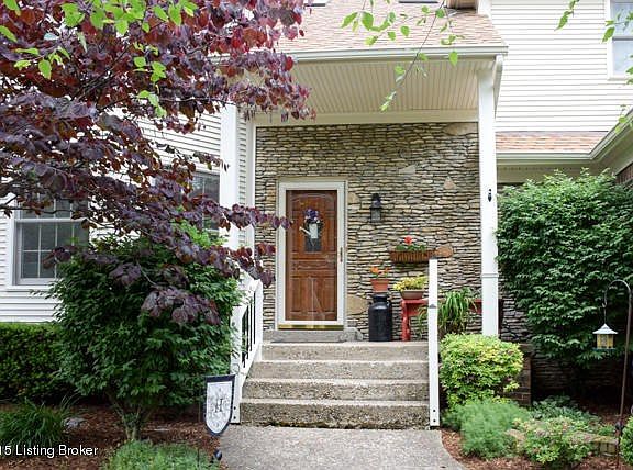 505 Foxwick Court-11