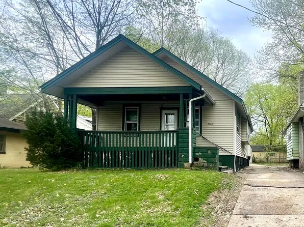 2420 N Peoria Ave, Peoria, IL 61603