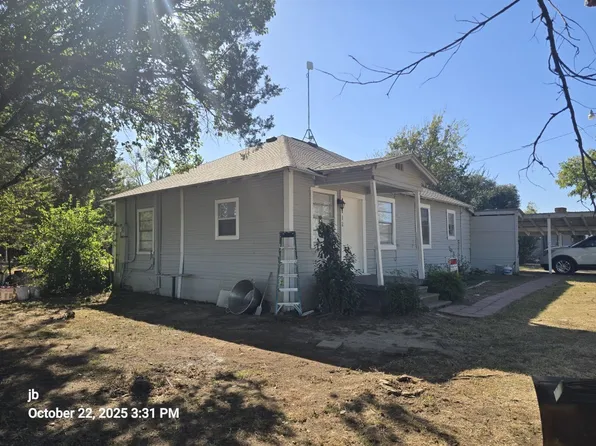 912 E Letava Dr, Mabank, TX 75147