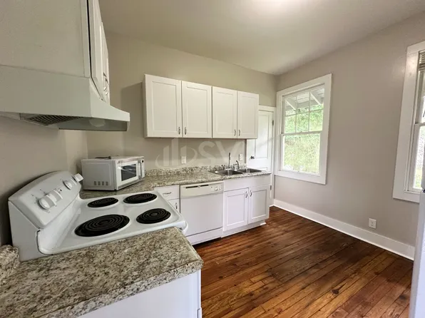 311 Grant St, Chickasaw, AL 36611