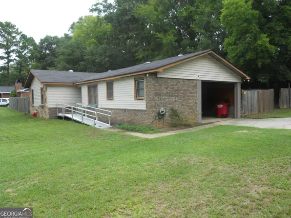 7098 Barcelona Blvd, Macon, GA 31216