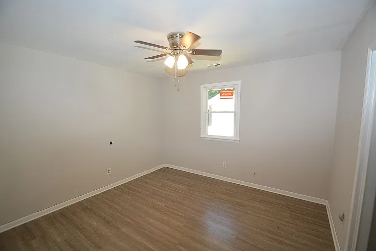 611 White St — Photo 4