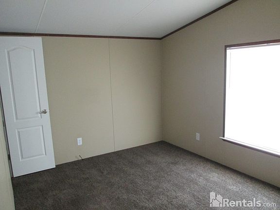 5th image of 301 Modene St Trailer 79