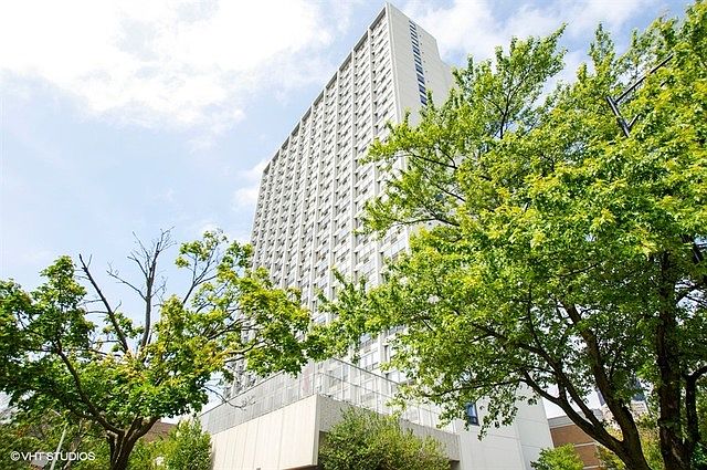 1st image of 5100 N Marine Dr APT 25B