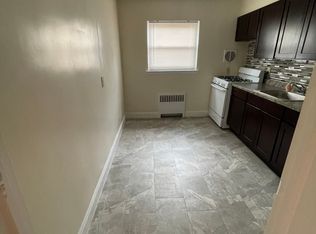 706 Cedar Ln, Teaneck, NJ 07666