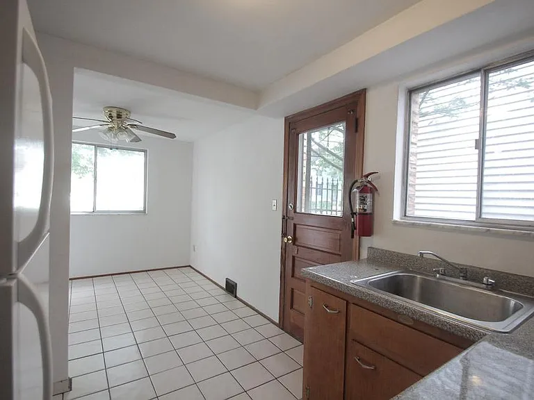 408 South Ave #A — Photo 3