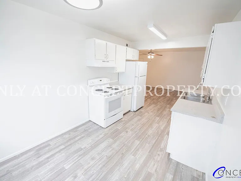 Aspen Pines — Photo 15