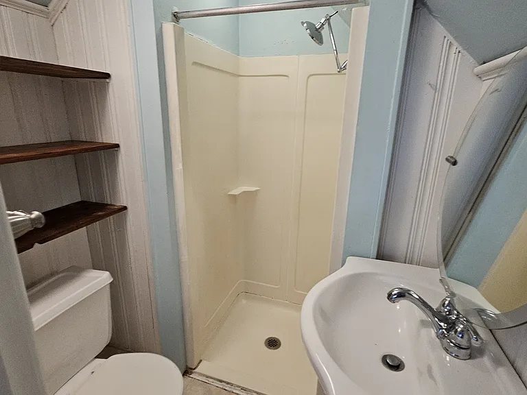 37 Stratford St #2 — Photo 15