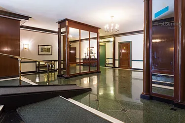 250 East 73rd Street in Lenox Hill