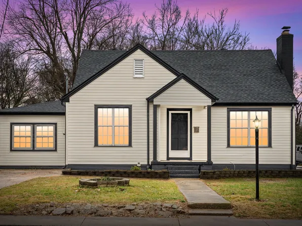 107 Mooreland Dr, Hopkinsville, KY 42240