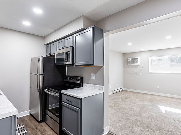 4th image of 150 E Broadway St #3